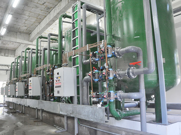 精品综合一区二区三区